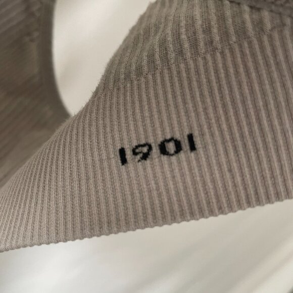 1901 Womens Beige Adjustable Strap Removable Pads T-Shirt Bra Size XXL - Picture 4 of 6